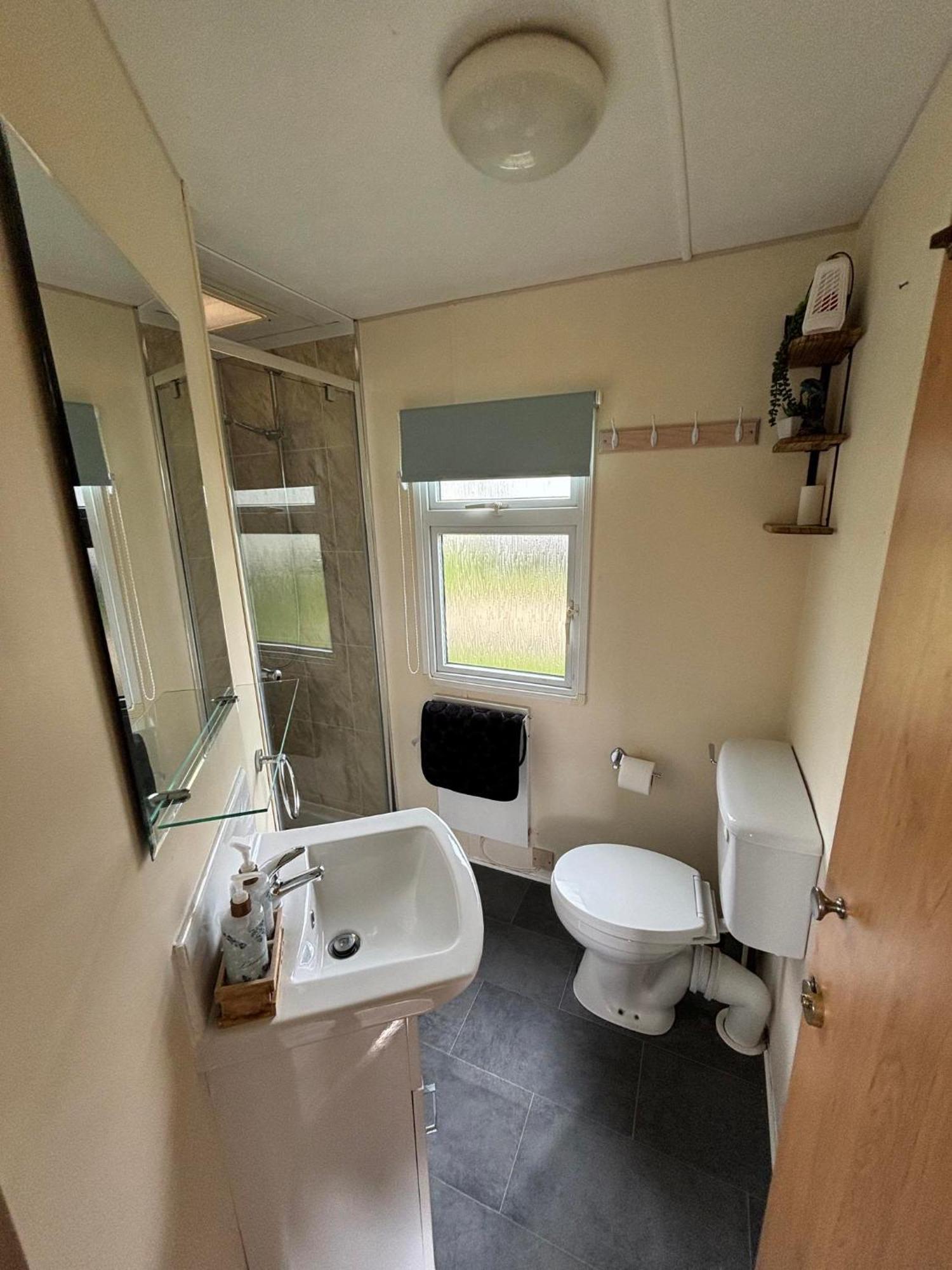 Pet Friendly Holiday Home On Golden Palm Skegness Exterior foto